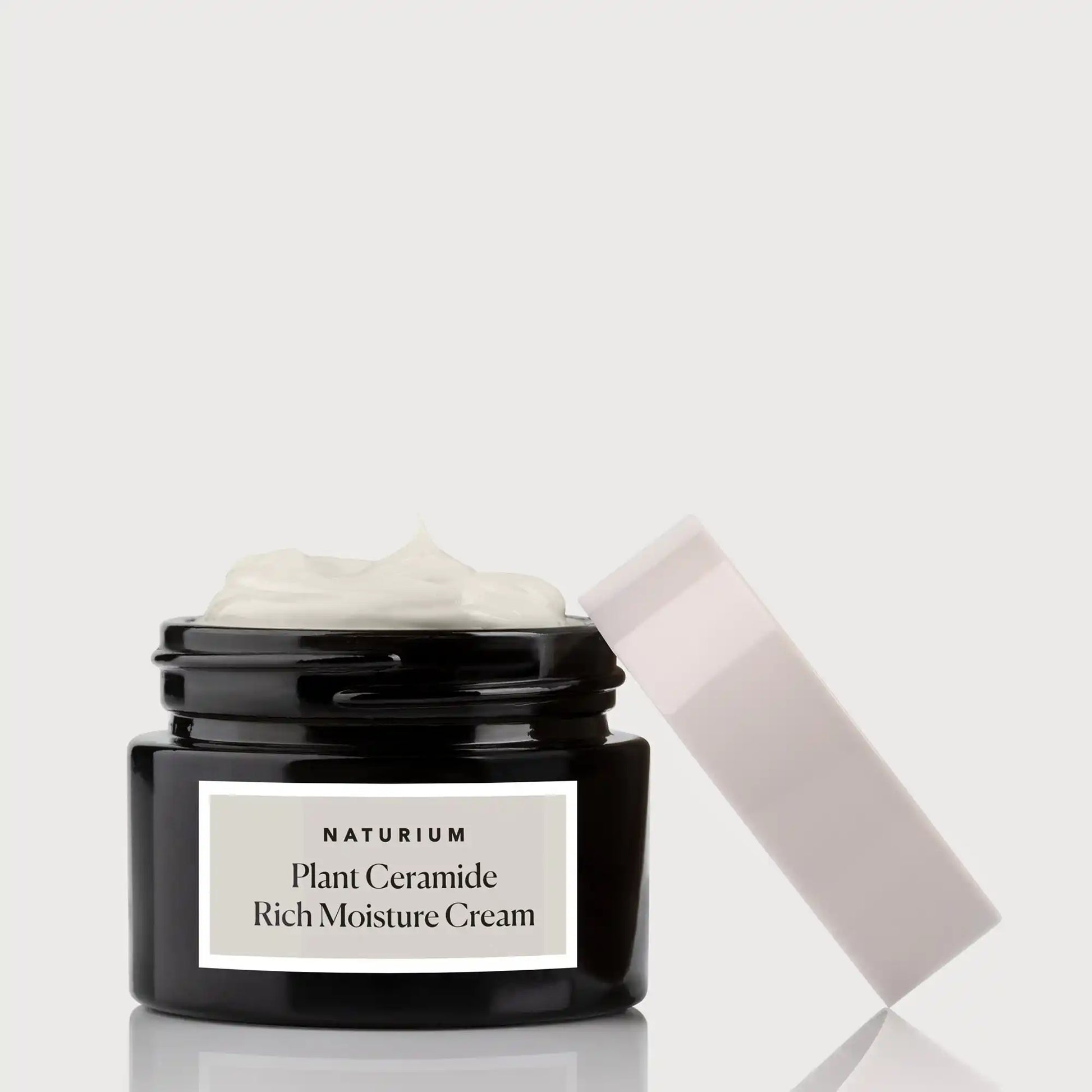 plant-ceramide-rich-moisture-cream-z6 NATR_Catalog_PCRM-Cream-CapOff.webp